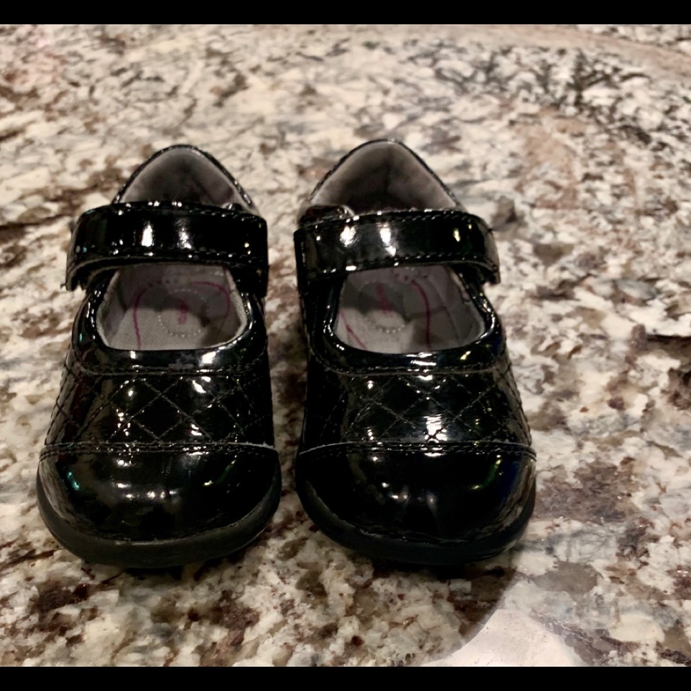 Stride Rite Shoes - 7M